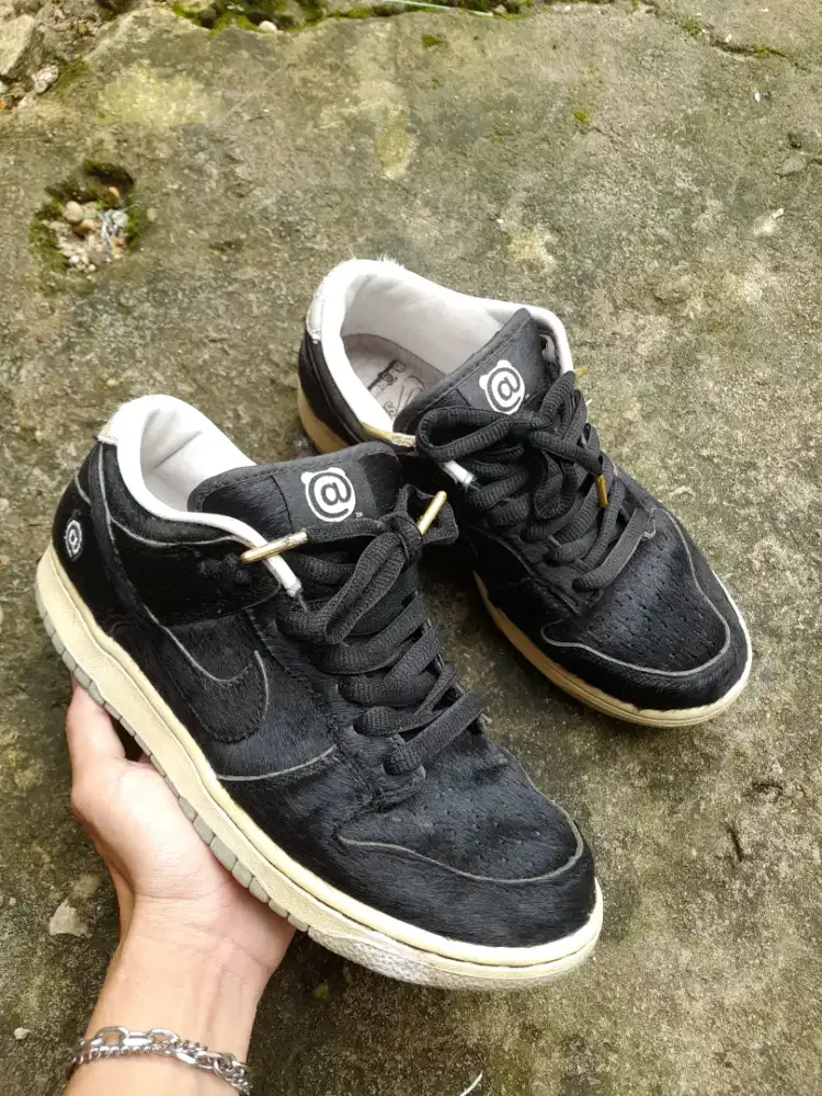 Sepatu Nike SB x Medicom Toy