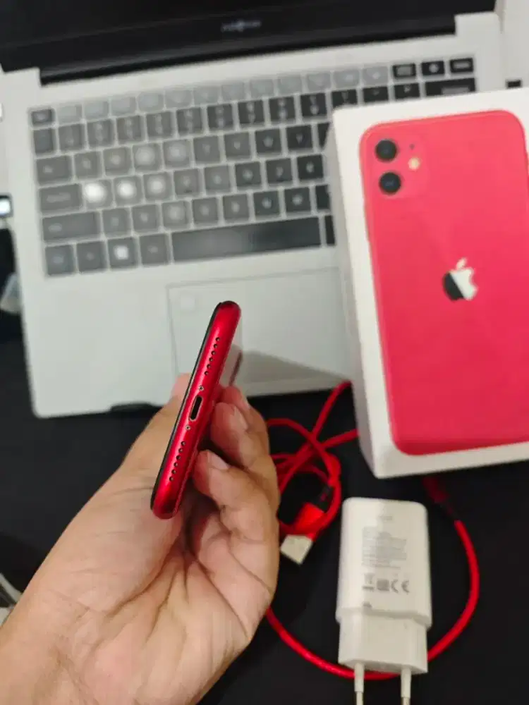 iPhone 11 128GB Red