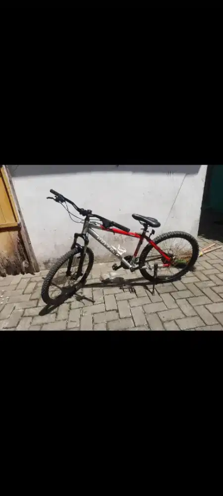 Sepeda mtb polygon xtrada 3.8