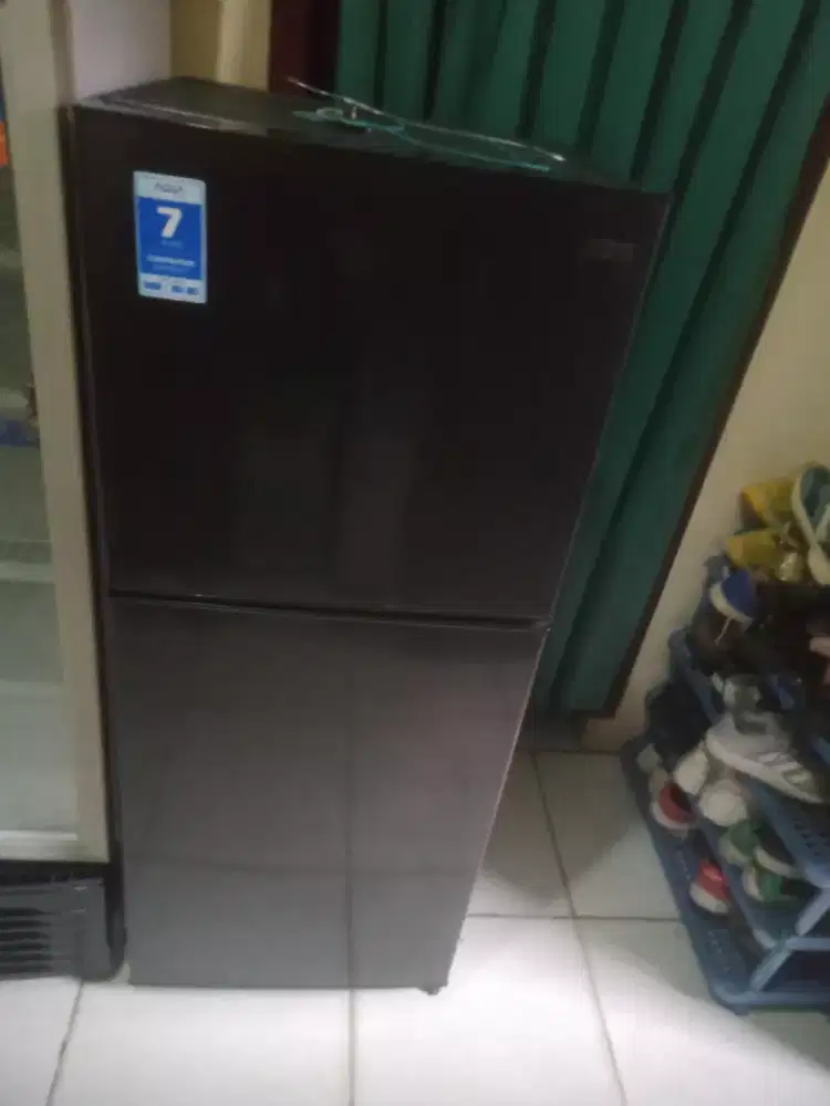 Kulkas 2 PT merk Aqua