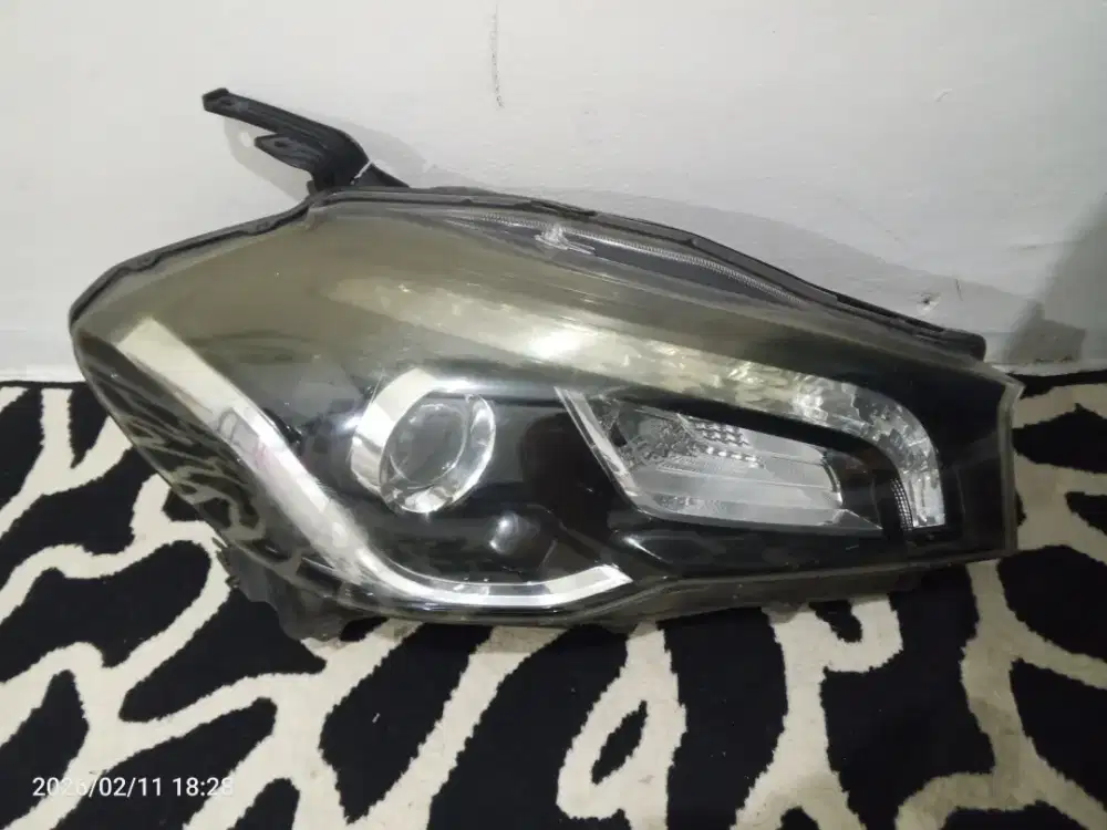 Headlamp Suzuki SX4 S Cross Gen2 Facelift Kanan
