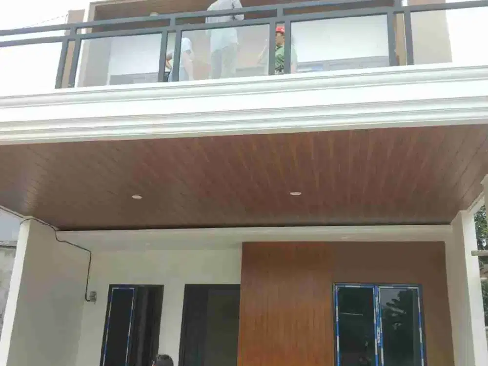 Rumah cakep dekat Tol Jatiwarna lokasi pinggir jalan raya