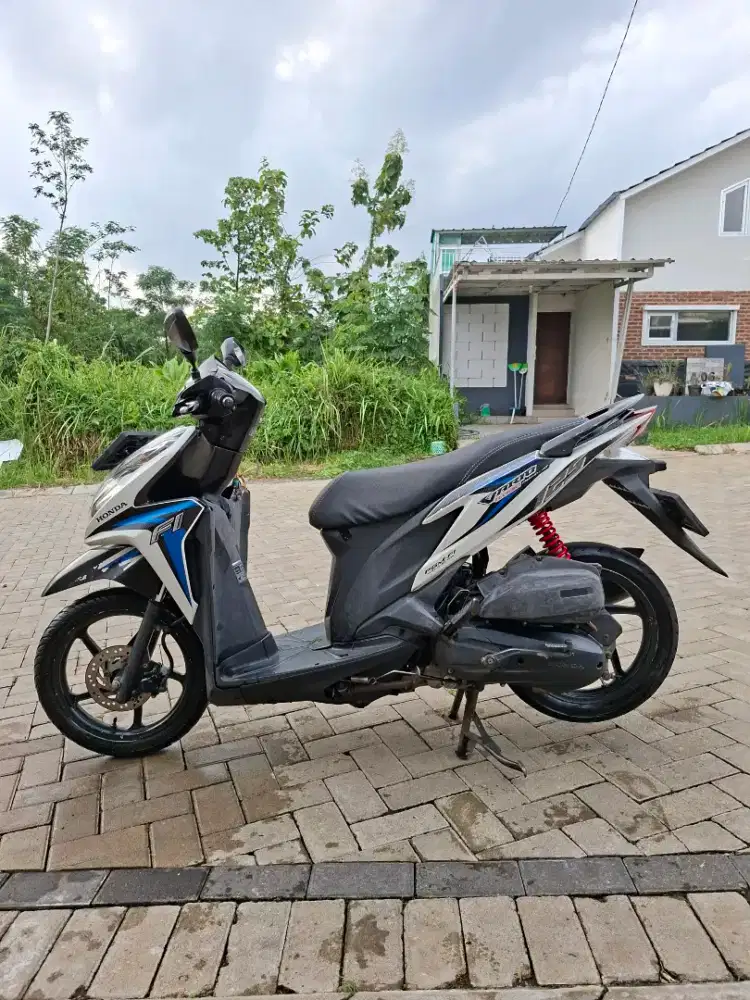 Jual Honda Vario 125 old KZR tahun 2012