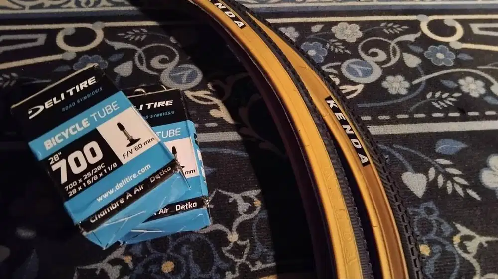 Ban luar + dalam 700x28c kenda + deli tire 700x25-28c ban fixie/road.