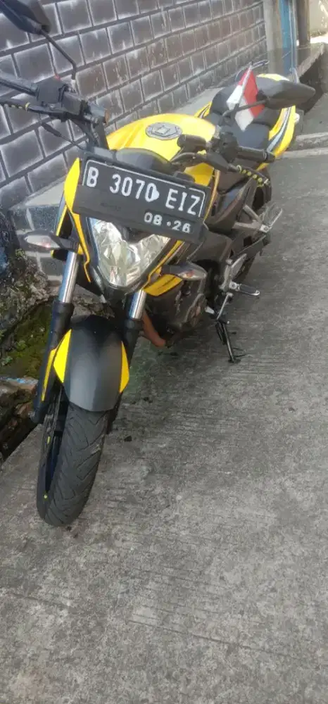 Jual cepat bajaj Pulsar 200NS tahun 2016