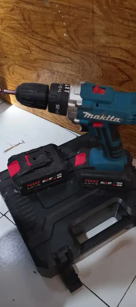 mesin bor cas Makita 766vf