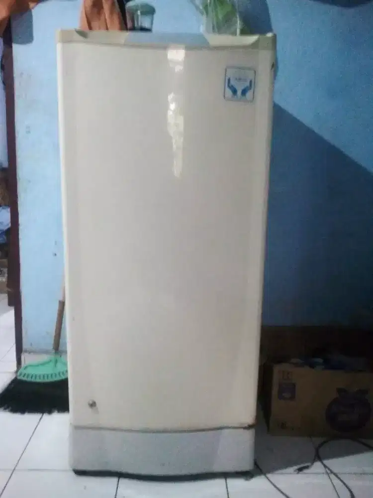 Kulkas national 1 pintu