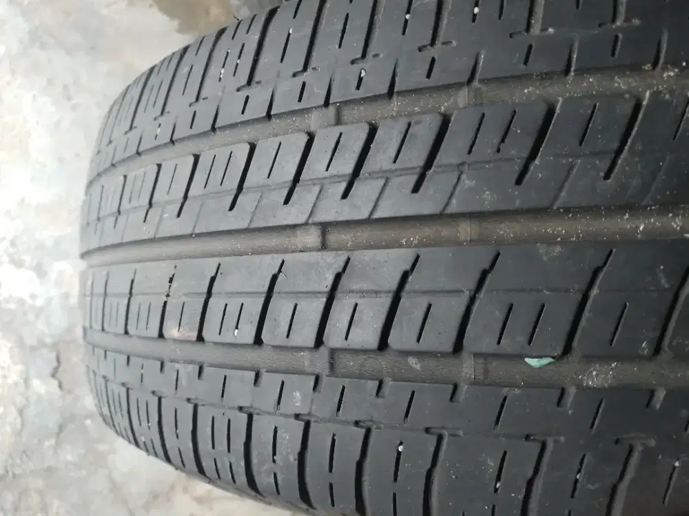 Ban bridgestone 225/65/R17 nik 2020