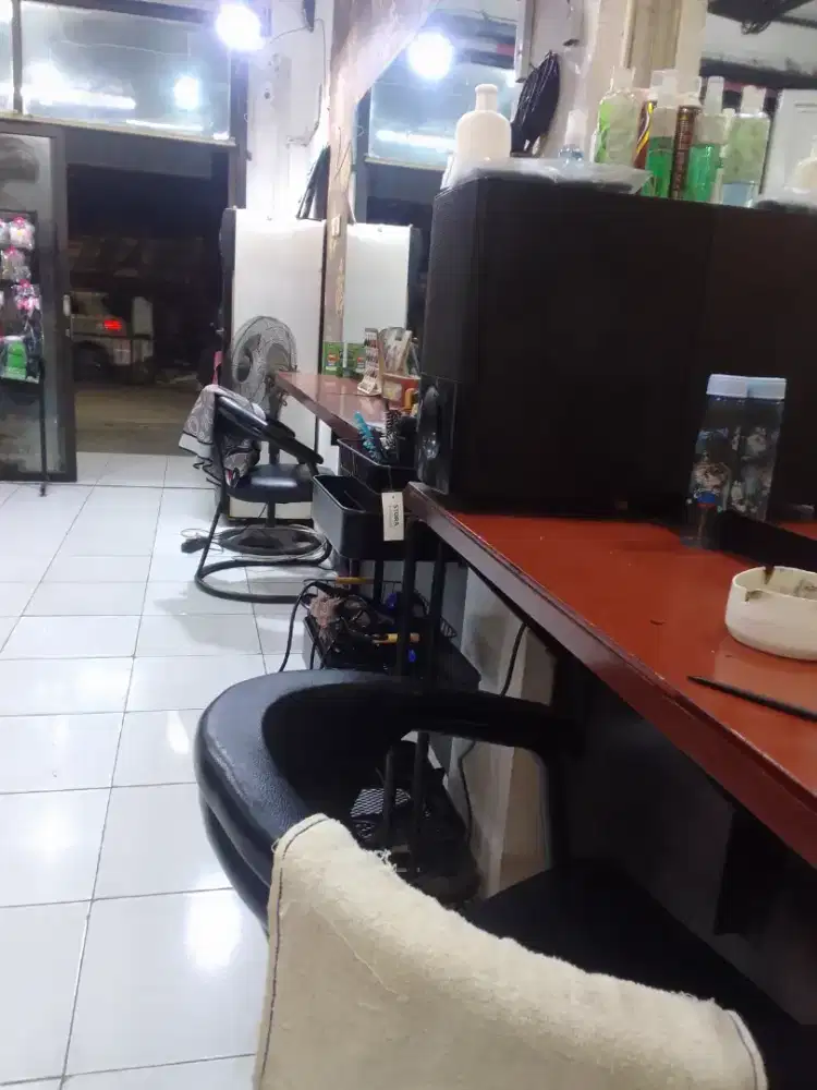 Dibutuhkan capster wanita bisa creambath ..dll