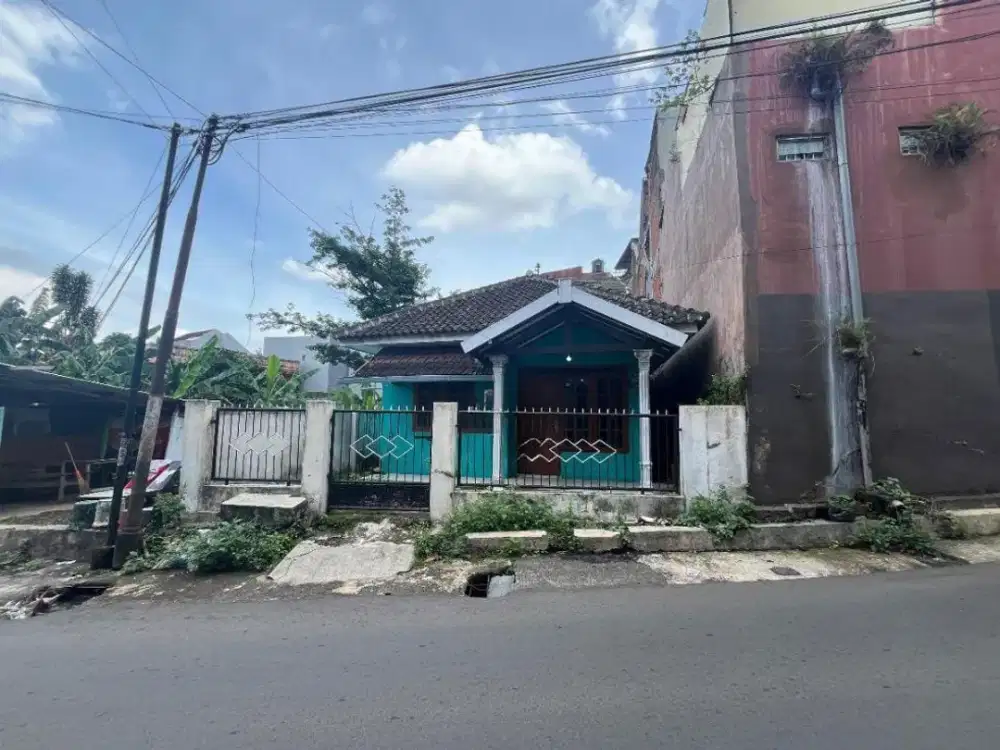 Rumah Jalan Raya Candi Hitung Tanah Belakang Kampus UIN Sigura Gura