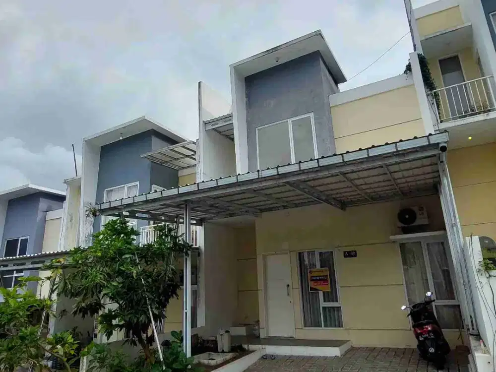 DISEWAKAN RUMAH DUA LANTAI SIAP PAKAI BEST VIEW DI TEMBALANG SEMARANG