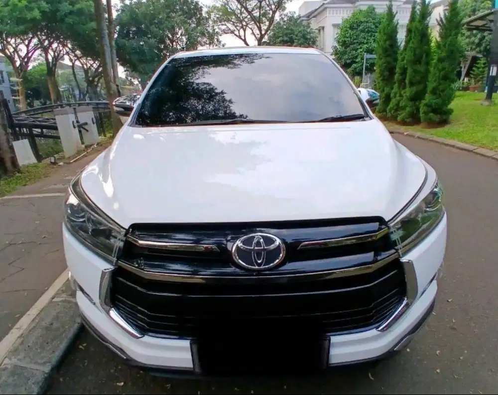 Toyota Innova 2.0 Venturer A/T thn. 2017