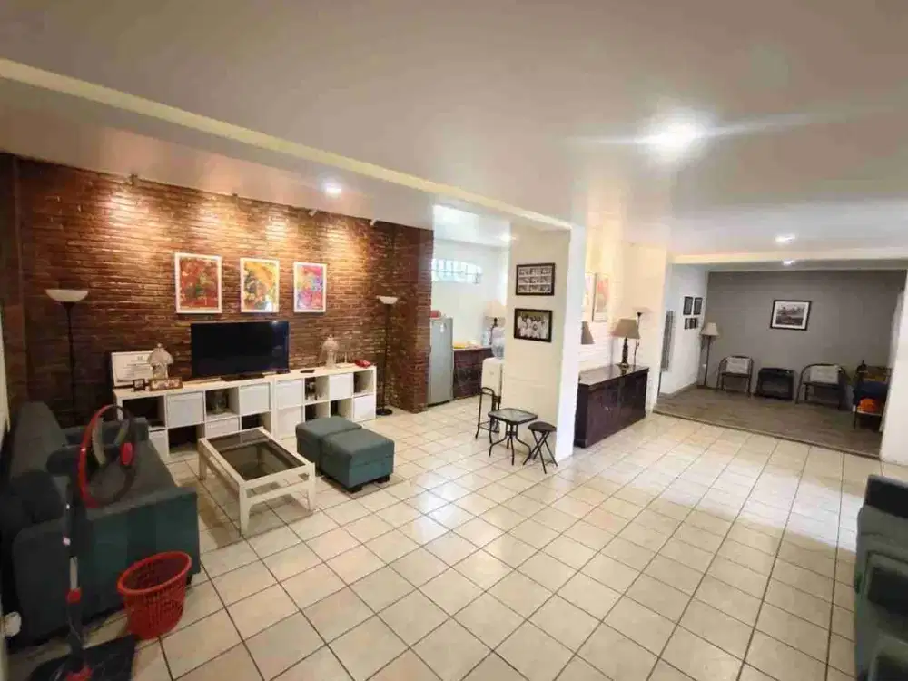 hunian nyaman di jantung kota bandung sayap Turangga dekat akses tol Buahbatu,kulineran dan sekolah favorit SMA 8