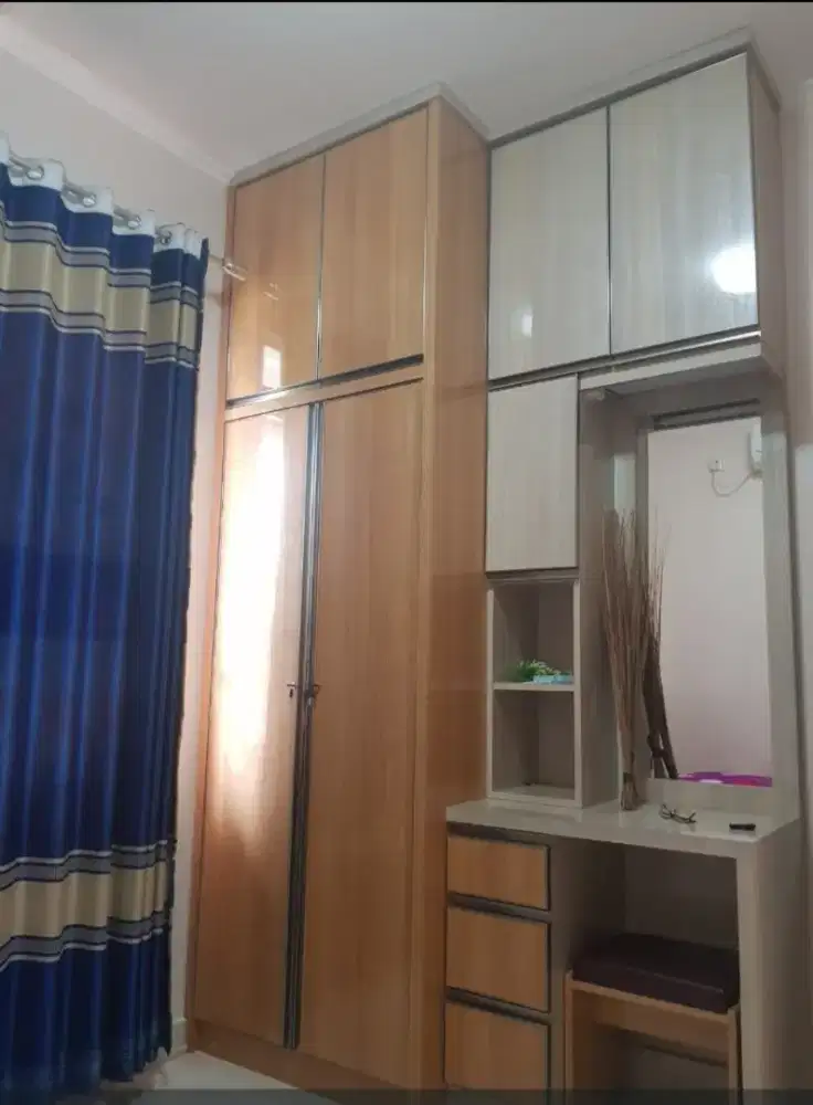Lemari dn meja rias 1 sef