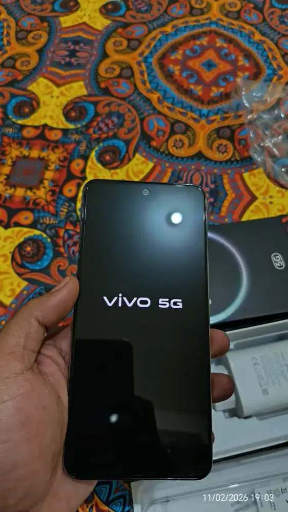 Vivo V40 5G, buka box