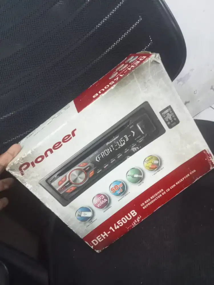 Haed unit PIONEER type DEH- 1450UB