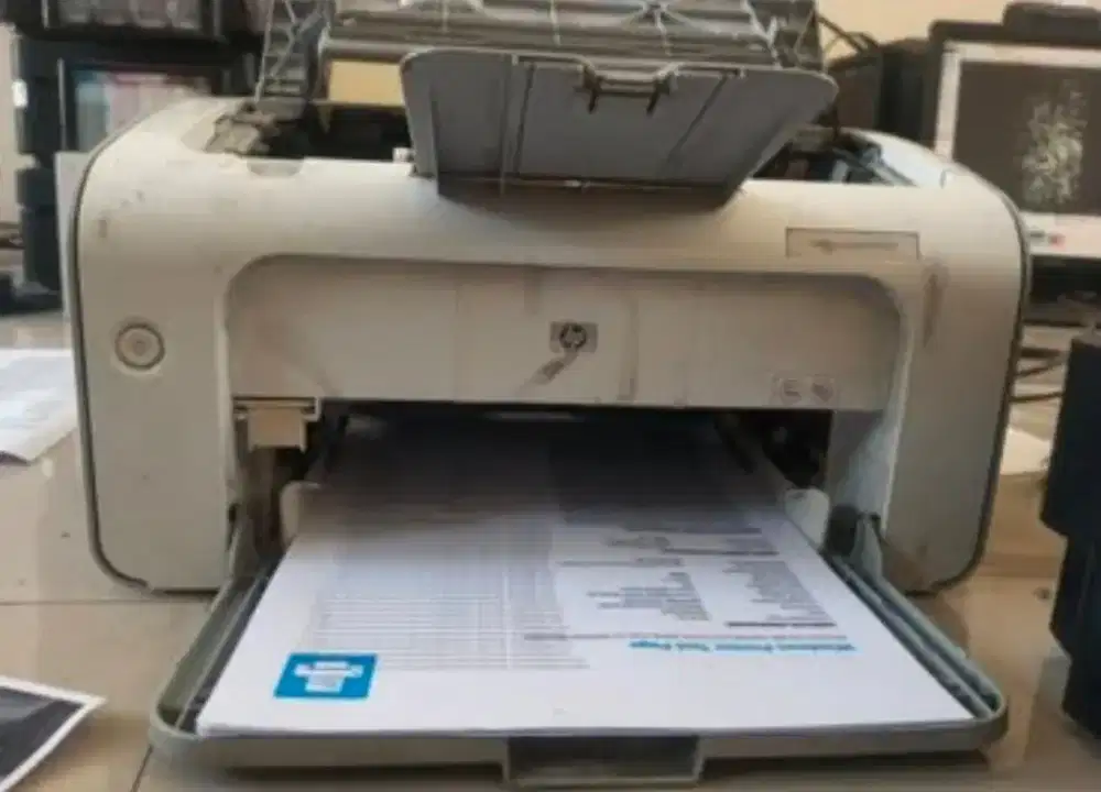 Printer Laser Jet P1102 Bekas (Barang 3)