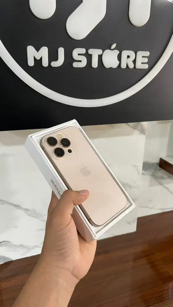 iPhone 16 Pro 128 GB iBox bh 93% Garansi aktif sampai Juli 2026