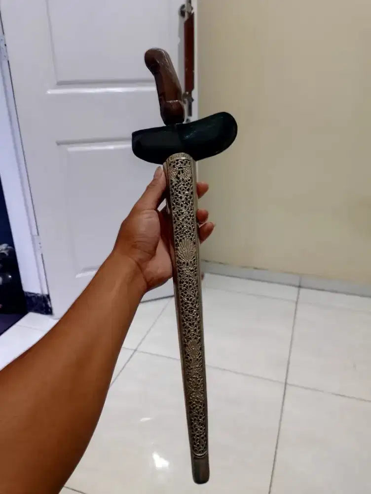 Keris sepuh lokasian