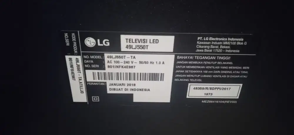 Jual tv LED LG 49 in kondisi lcd retak di pojok