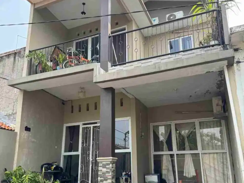 Jual murah rumah bagus 2 lantai di Bukit Mampang Residence, dekat tol Sawangan, Limo, Depok