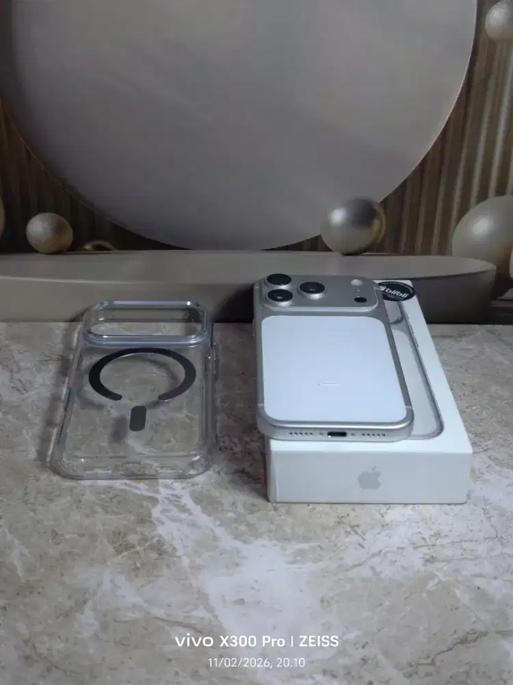 Iphone 17 pro 256gb silver ibox garansi 26 januari 2027