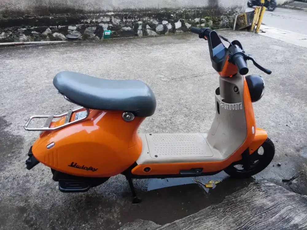 Sepeda Listrik UWinfly R8P