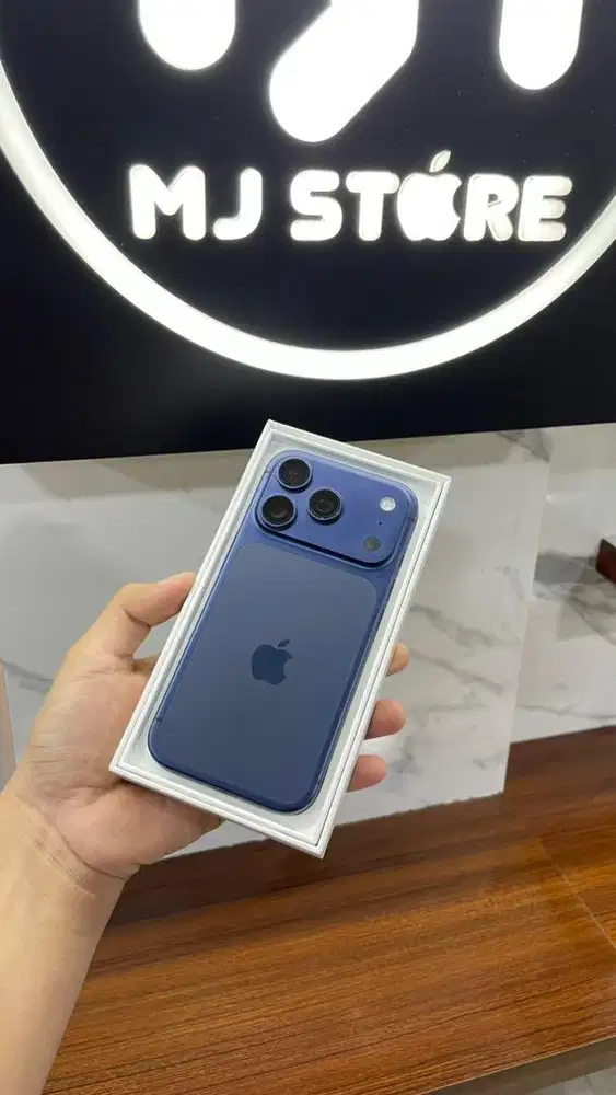 iPhone 17 Pro 256 GB iBox bh 100% 2 bulan pakai Garansi November 2026