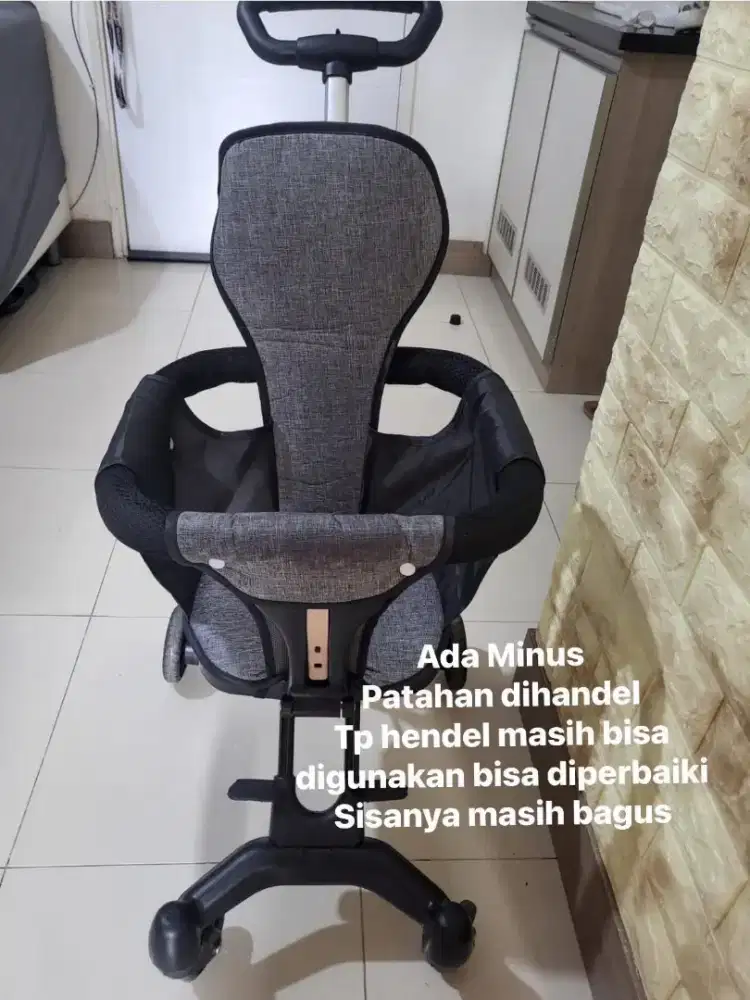 Stroller Lipat Travelling Warna Hitam Preloved (bekas)