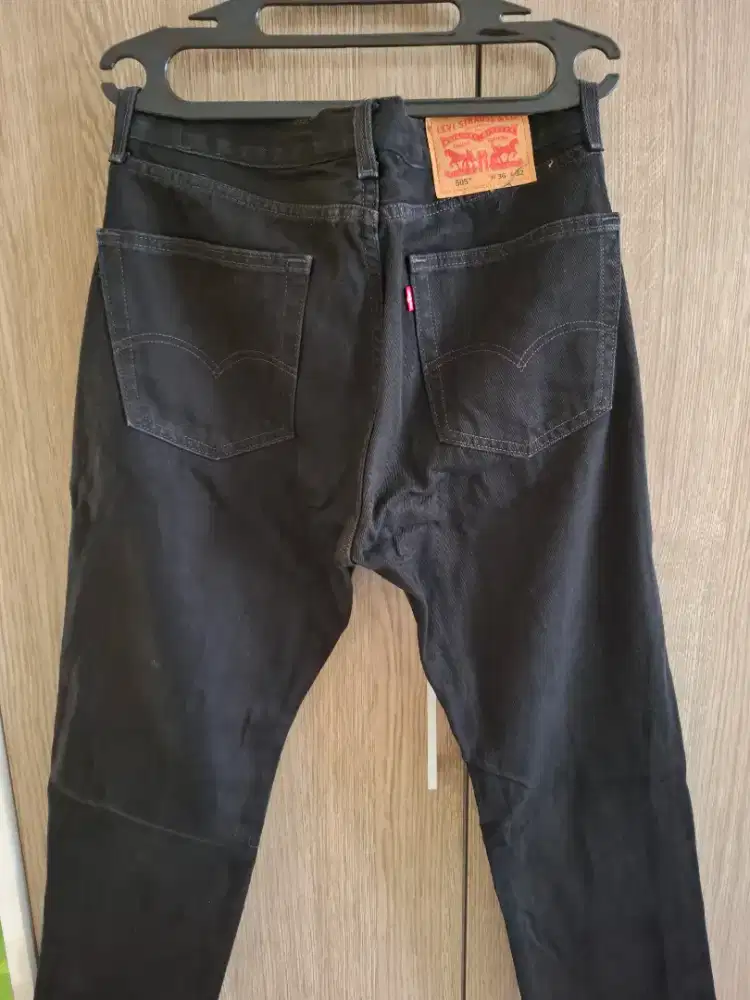 celana Jeans Levis