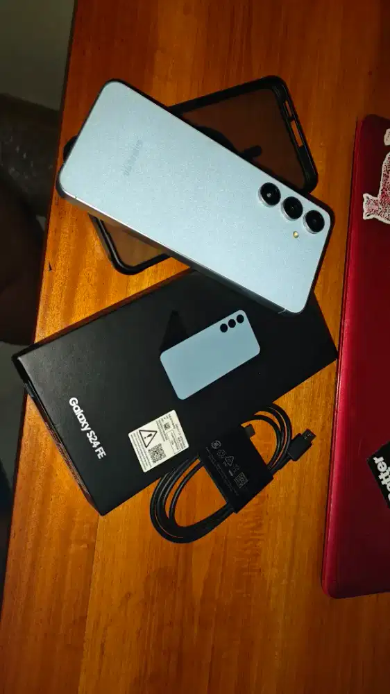 JUAL SAMSUNG S24 FE 8/256 SEIN