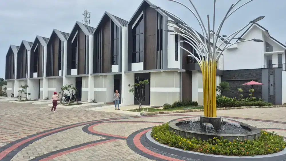 Promo Rumah 2 lantai siap huni, fasilitas cluster ada kolam Renang.
