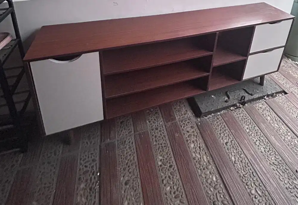 Meja tv bisa untuk tv uk 43-60inch