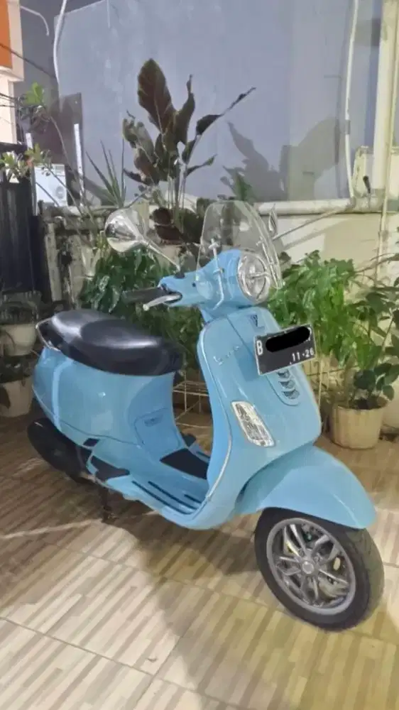 Piaggio Vespa LX 125