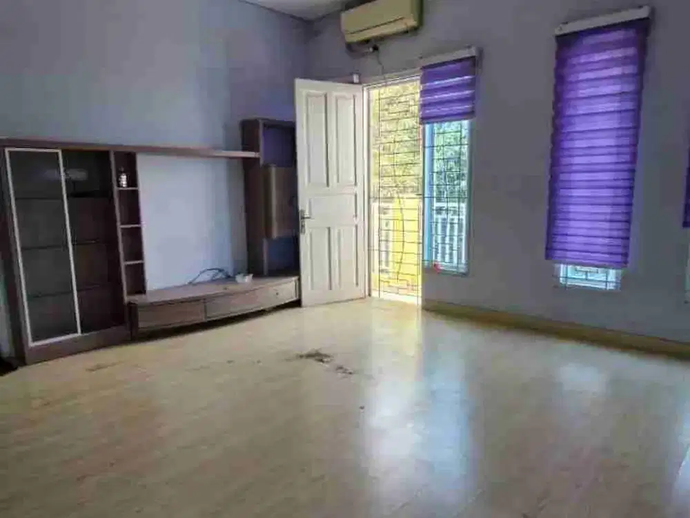 Di jual cepat rumah citra 5 jakarta barat