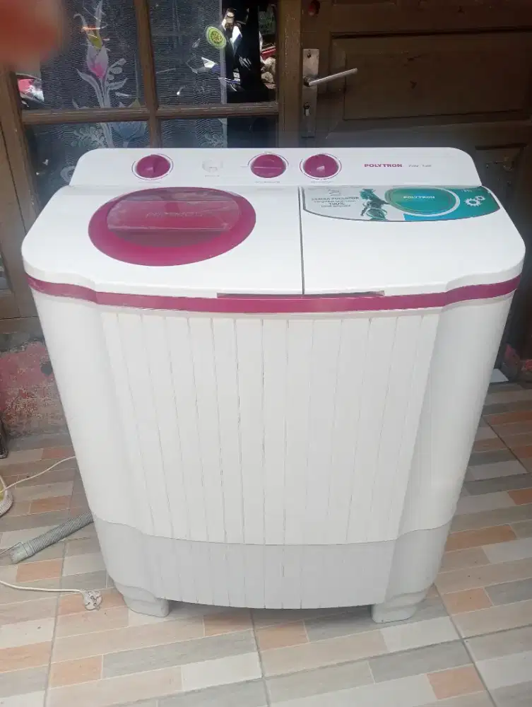 Mesin cuci polytron 7 kilo
