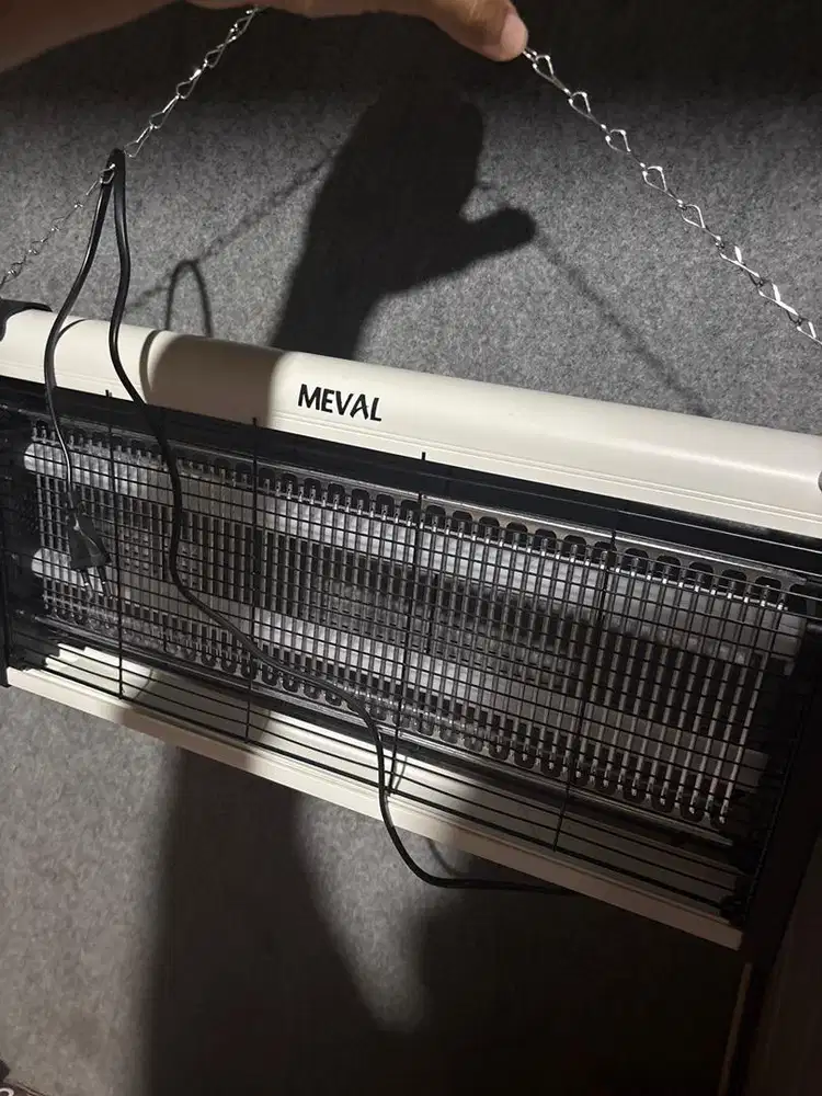 PENGAKAP NYAMUK ELEKTRONIK MEVAL
