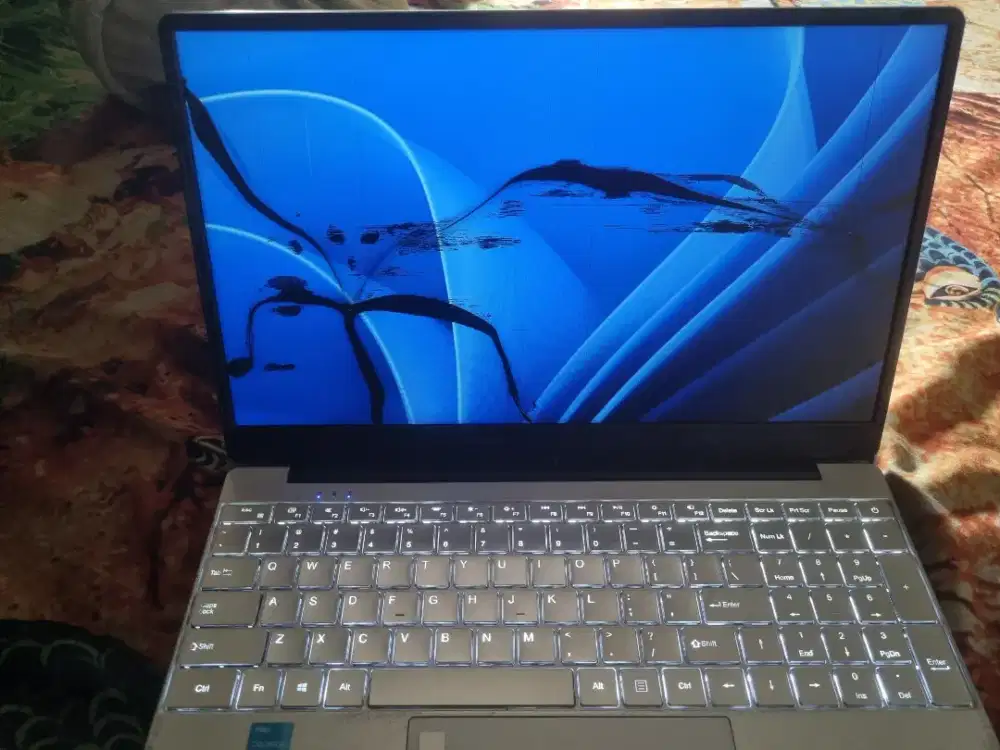 jual aja BU laptop bekas dipake kantor