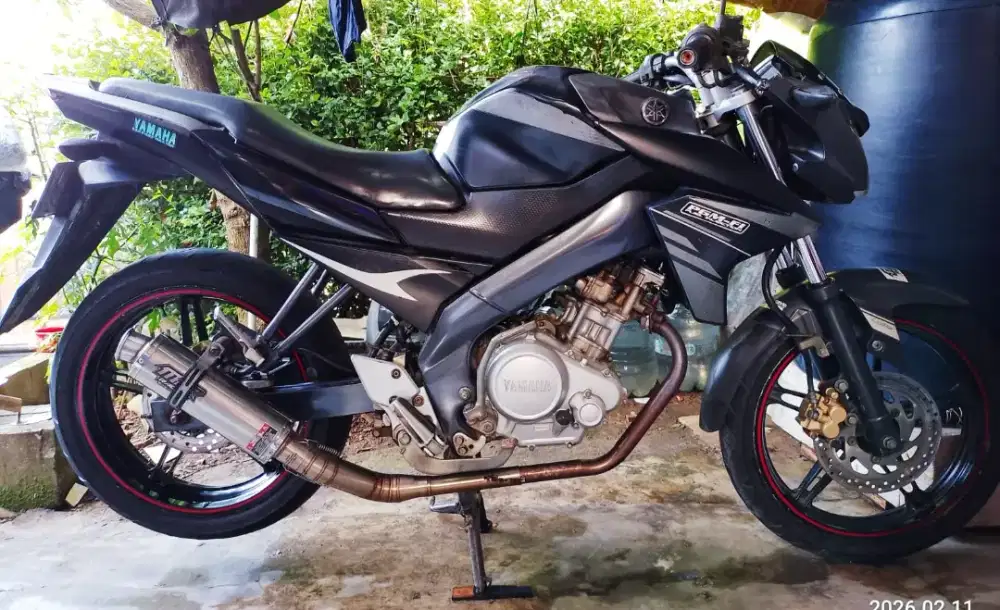 Vixion tahun 2013 KUMPLIT KOTAMADYA