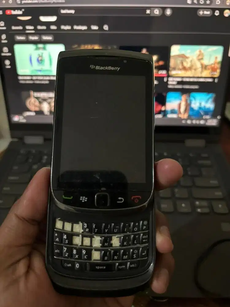 Blackberry Torch 9800 RUSAK