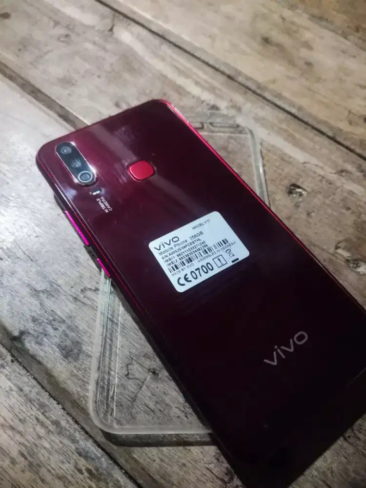 Vivo y17 Ram 8 warna merah 99% mulus