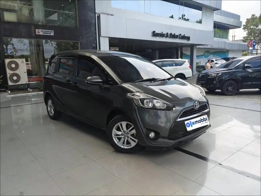 Toyota Sienta G metic 2017