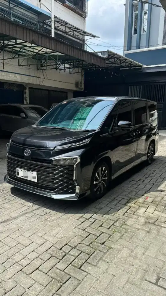 Toyoya Voxy 2022 CASH