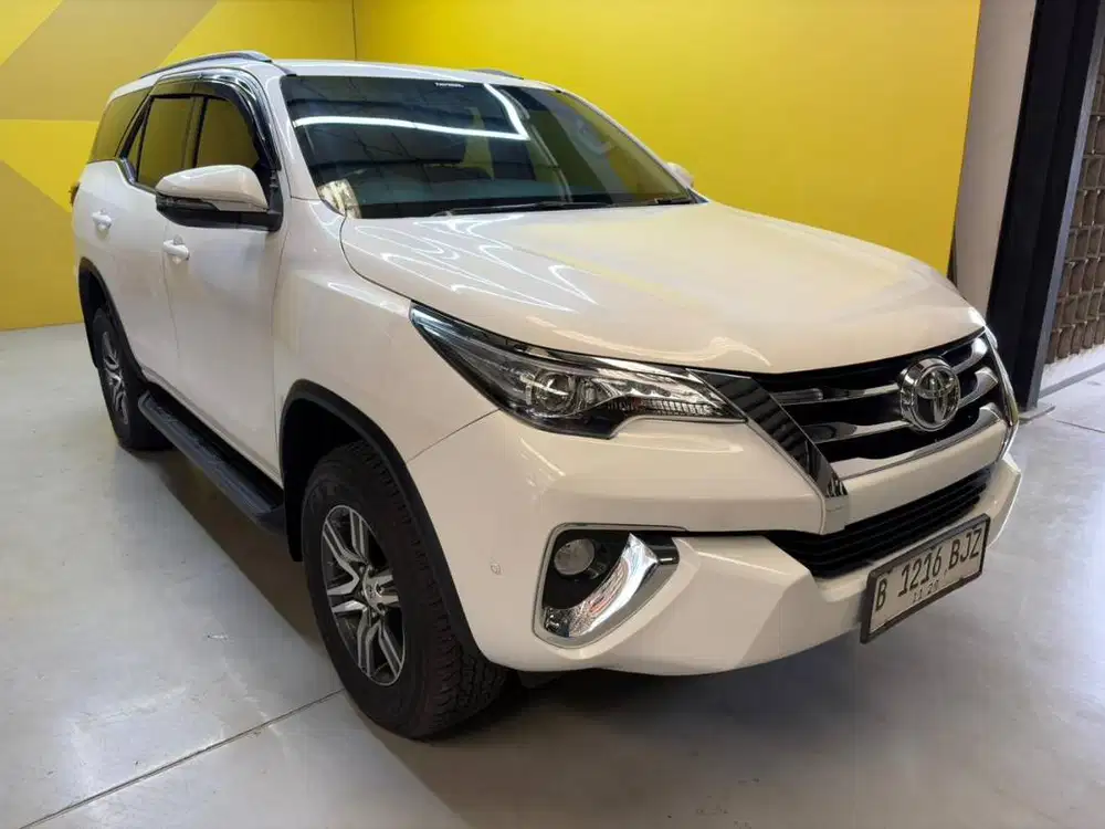 Toyota Fortuner 2.4 G AT Pajak Panjang Mulus Terawat Siap Pakai