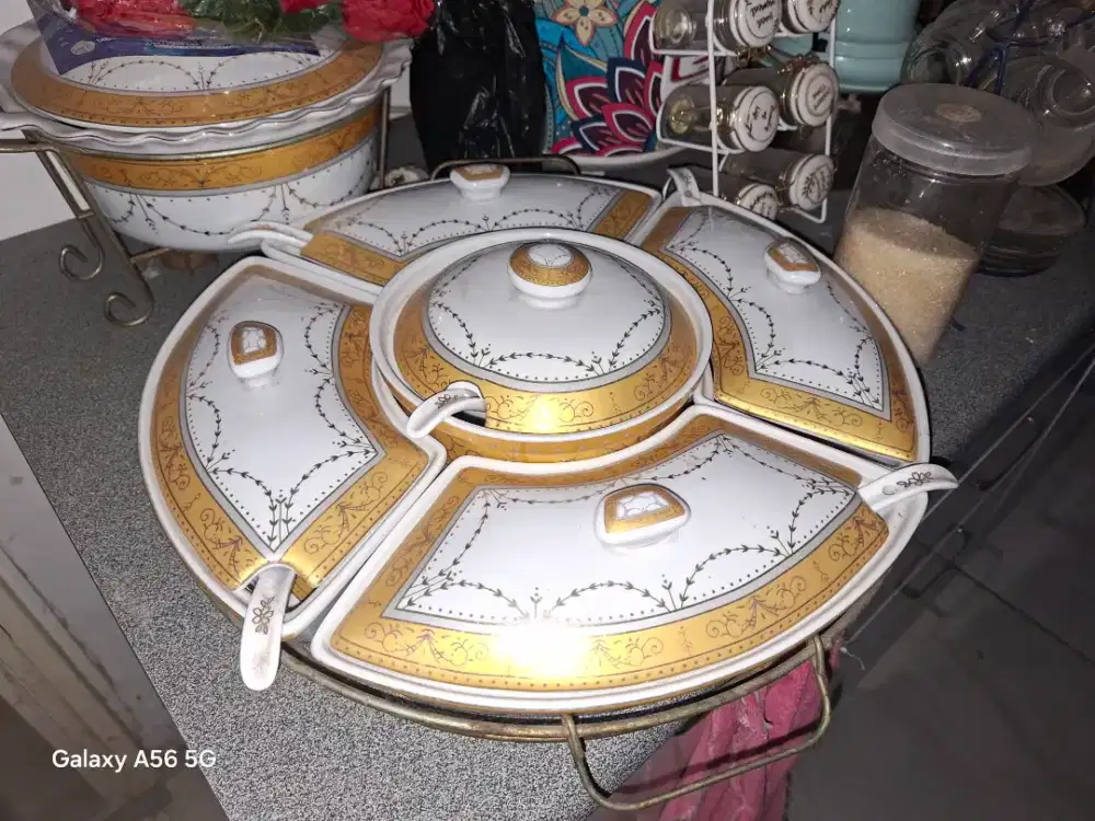 Peralatan makan Vicenza asli