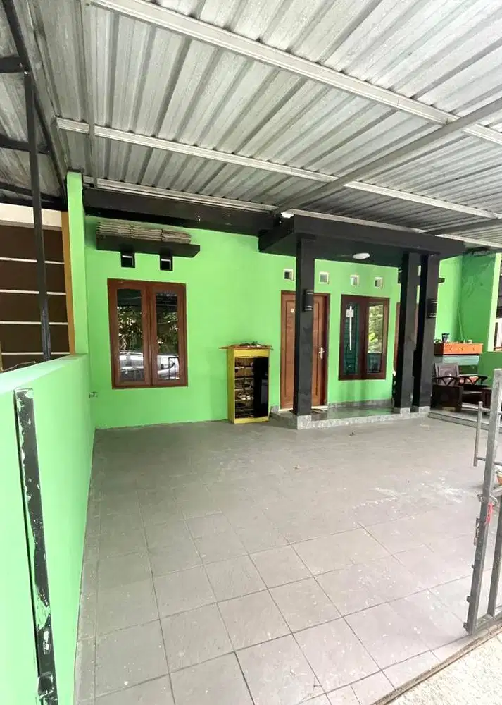 Rumah dekat Masjid di Jambidan Banguntapan