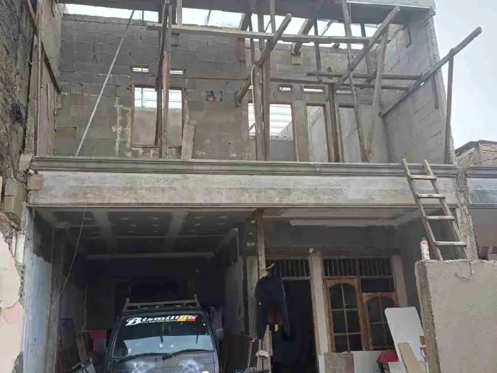 Rumah dijual di Caman Utara Jakasampurna Bekasi Barat