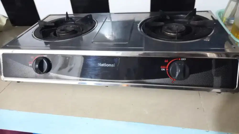Kompor gas national 2 tungku