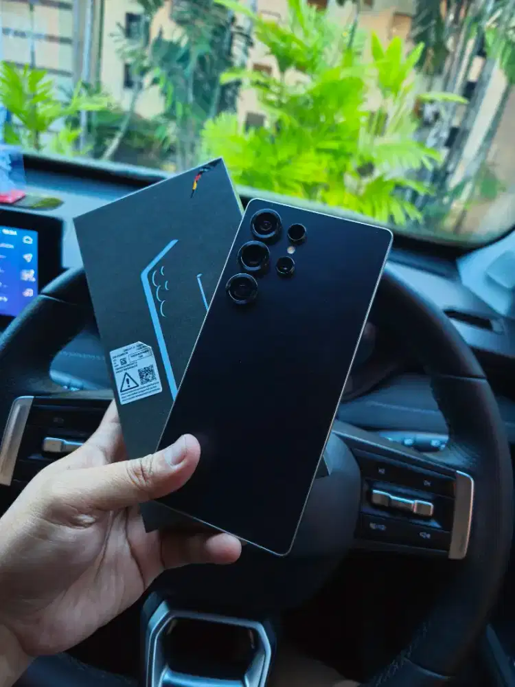 Samsung S25 Ultra 12/512 - GARANSI SEIN 11 BULAN