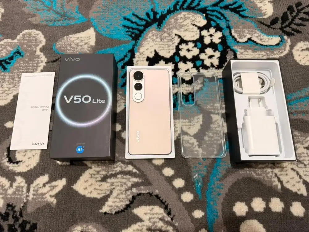 Vivo v50 lite 8/128gb mulus 1000% seperti baru fullset garansi